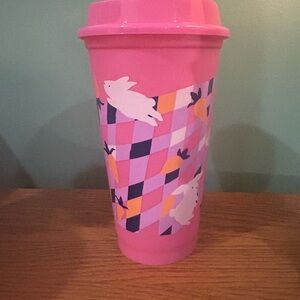 Starbucks springtime, hot cups with geometric pattern